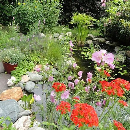Ruhige Wohnung Mit Schoenem Eigengarten In Seeboden Am Millstaettersee Екстериор снимка