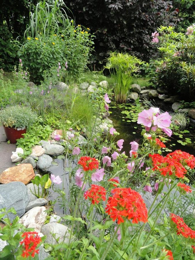 Ruhige Wohnung Mit Schoenem Eigengarten In Seeboden Am Millstaettersee Екстериор снимка